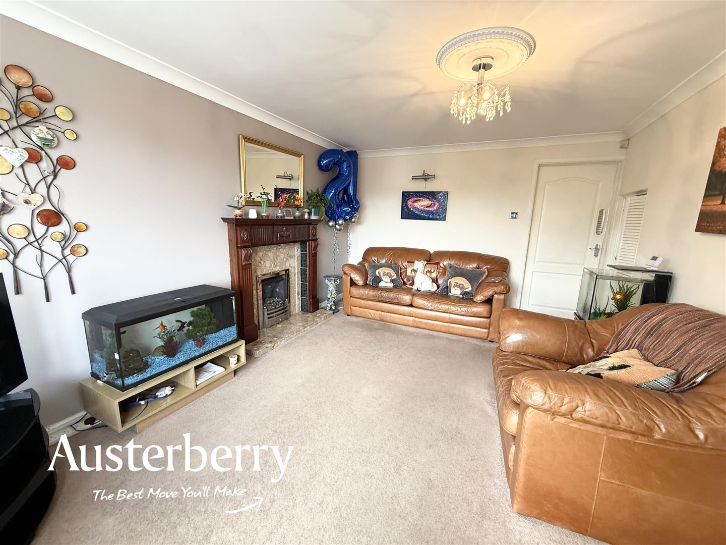 3 bed property in Lowell Drive, Stoke-On-Trent